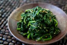 Spinach with Sesame and Garlic